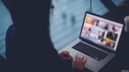 Роскомнадзор заставил Google удалить опасную рекламу с YouTube Роскомнадзор заставил Google удалить опасную рекламу с YouTube
