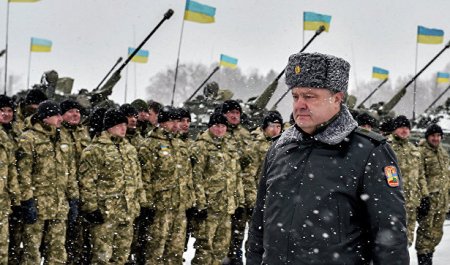 Никак не уймется: Порошенко перебрасывает десантные войска к границе с Россией Никак не уймется: Порошенко перебрасывает десантные войска к границе с Россией