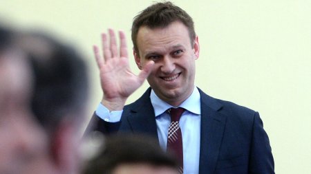 Навальный и Светов пригласили артистов на митинг, чтобы привлечь людей Навальный и Светов пригласили артистов на митинг, чтобы привлечь людей