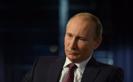 Путин поздравил десантников с профессиональным праздником Путин поздравил десантников с профессиональным праздником